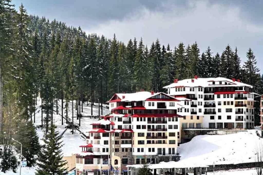 Апартамент Пампорово Палас - Pamporovo Palace Bagian luar foto